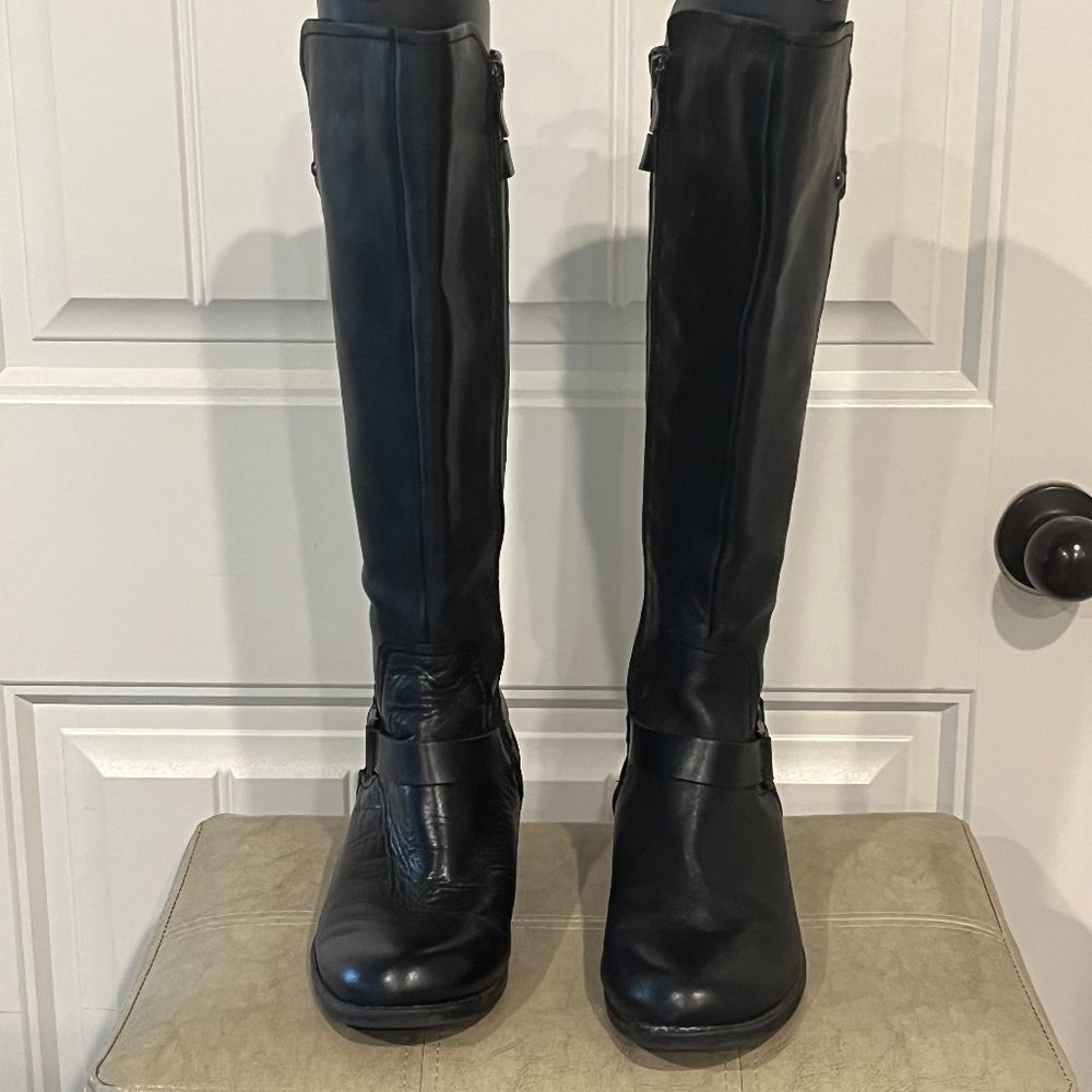 BCBGeneration Knee High Boot   8M